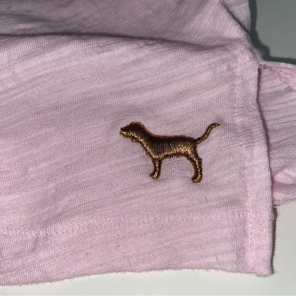 VS PINK Pink V-Neck Tee with Flippy Sequins Dog Logo - Picture 8 of 10